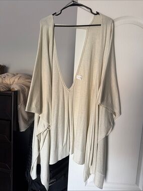 lululemon athletica Lightweight Draped Open-Front Cardigan in Cream